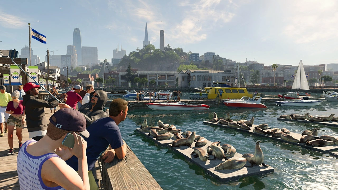 Watch Dogs 2 mostrando o protagonista Marcus Holloway de costas em um ponto elevado, segurando um celular e uma arma, com a ponte Golden Gate e a cidade de São Francisco ao fundo.